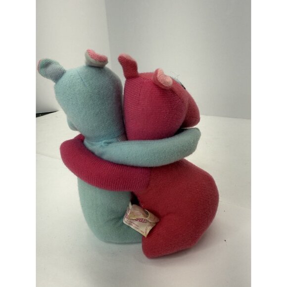 Vintage Knickerbocker Embracebles Pink And Blue Hugging Hippos Stuffed Animal - Picture 3 of 8